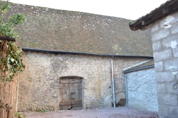 Dpt Nièvre (58), à vendre CORBIGNY Demeure Bourgeoise du 19 ème et rente locative (Investisseur)