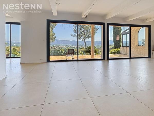 Villa 7 pièces de 205m2 à Gareoult