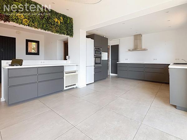 Villa 7 pièces de 205m2 à Gareoult