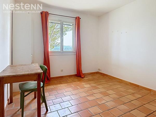 Villa 7 pièces de 205m2 à Gareoult