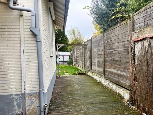 Maison Le Mesnil Le Roi - Maison a rénover €399 000 ** - Référence 4295