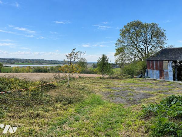 Terrain à bâtir avec vue exceptionnelle - Rare a la Vente !