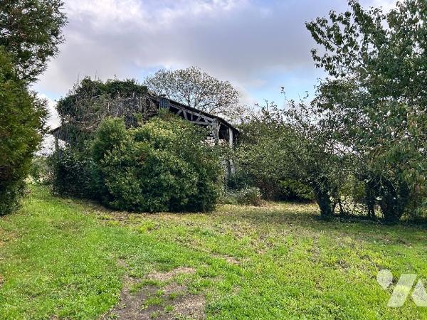 Terrain à bâtir avec vue exceptionnelle - Rare a la Vente !