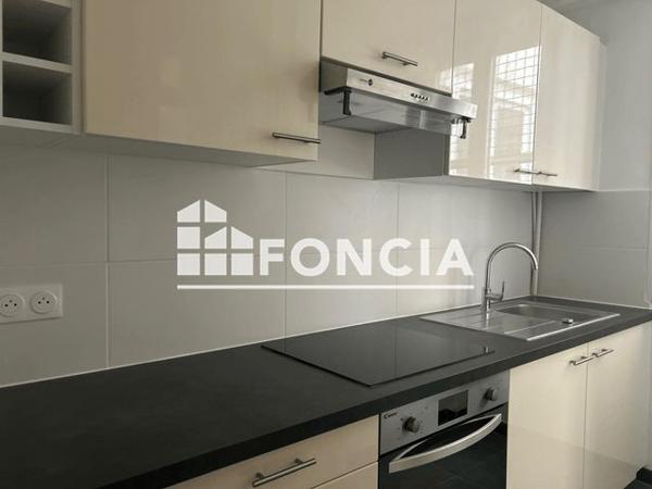 Location Appartement 2 pièces 67.7 m² - 58 AVENUE DES GOBELINS Paris 75013