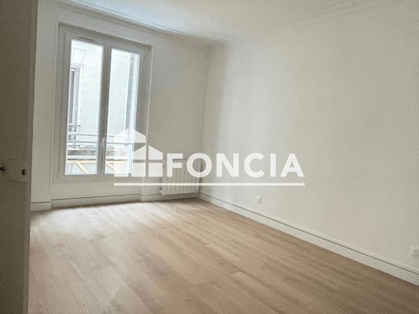 Location Appartement 2 pièces 67.7 m² - 58 AVENUE DES GOBELINS Paris 75013