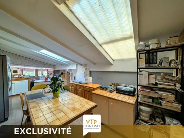 GARANTIE 12 MOIS INCLUS ! Maison de ville avec garage et grand jardin !