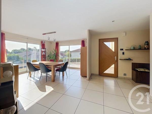 Maison à vendre  6 pièces - 195,97 m 2   PERIGNAT LES SARLIEVE  - 63