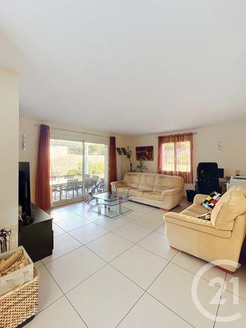 Maison à vendre  6 pièces - 195,97 m 2   PERIGNAT LES SARLIEVE  - 63