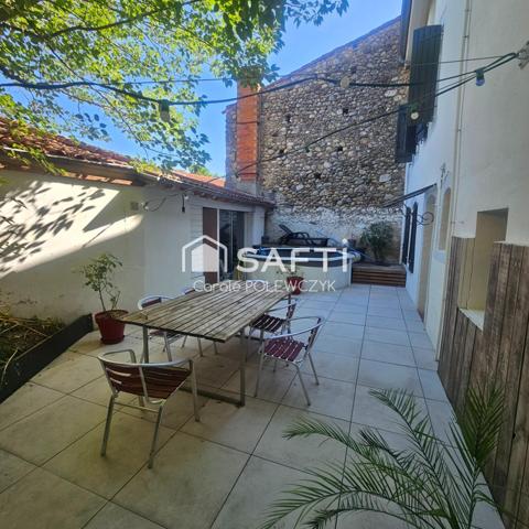 BELLE MAISON DE VILLE