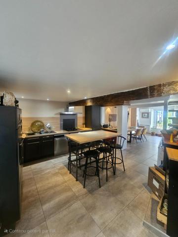 BELLE MAISON DE VILLE