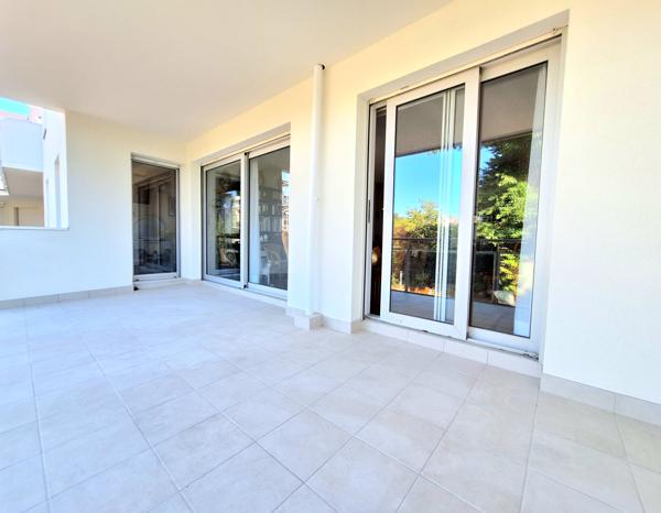 Appartement 4 pièce(s) 3 chambre(s) 99 m²