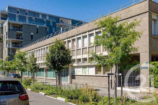 Immeuble à vendre  718,66 m 2   GRENOBLE  - 38