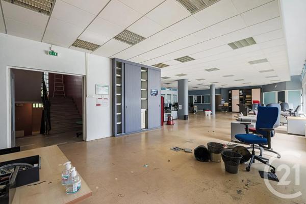 Immeuble à vendre  718,66 m 2   GRENOBLE  - 38