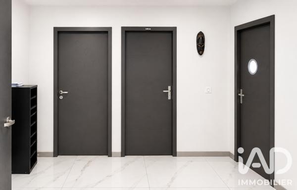 Maison à vendre 10 pièces 244 m² Figeac
