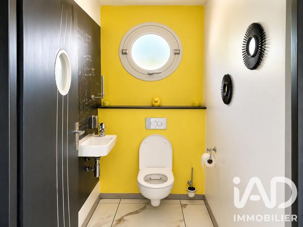 Maison à vendre 10 pièces 244 m² Figeac