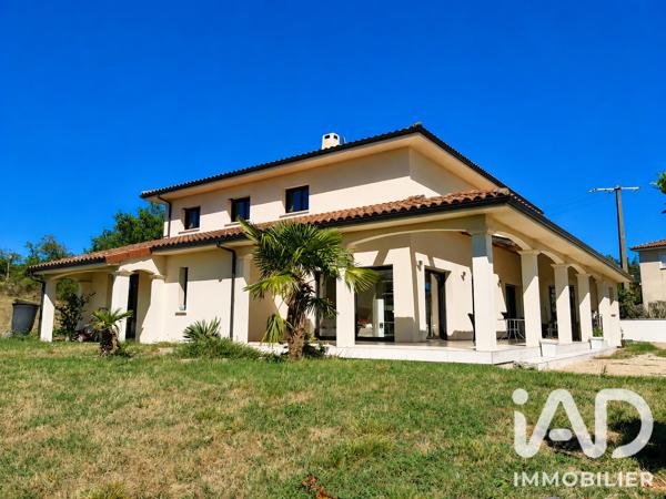 Maison à vendre 10 pièces 244 m² Figeac
