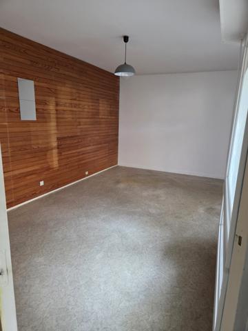 Angers (49000) Local professionnel Angers rue Volney quartier Madeleine Saint Léonard