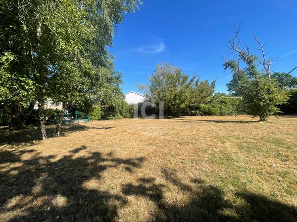 Terrain à bâtir - 581m²