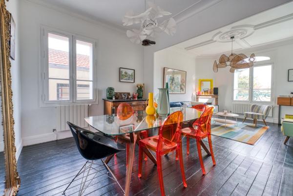 Charme et élégance en bord de mer : maison familiale avec jardin et piscine