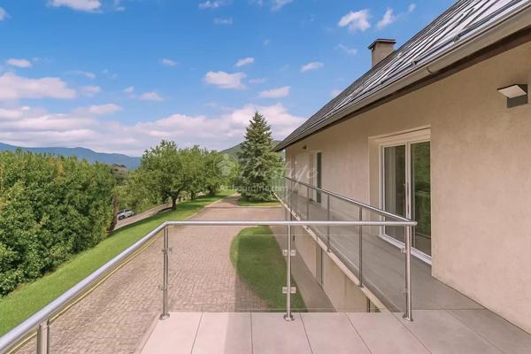 Vente Villa 7 pièces 253 m2 à Saint-Jean-d'Arvey