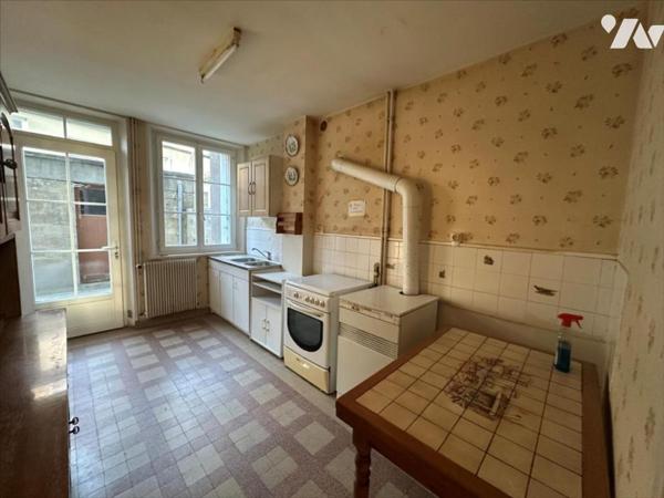 Maison de ville MONTEBOURG  (50310)