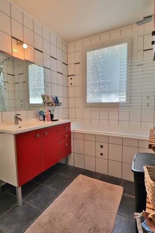 Jolie maison lumineuse de 95 m² avec garage – 4 chambres – Secteur cal