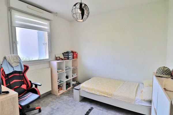 Jolie maison lumineuse de 95 m² avec garage – 4 chambres – Secteur cal