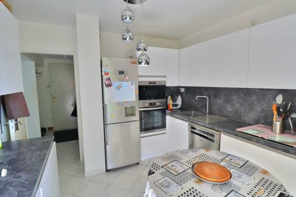 Jolie maison lumineuse de 95 m² avec garage – 4 chambres – Secteur cal