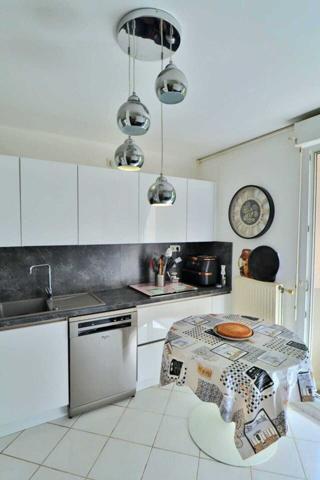 Jolie maison lumineuse de 95 m² avec garage – 4 chambres – Secteur cal