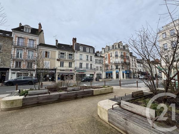 Immeuble à vendre  270 m2 FONTAINEBLEAU - 77