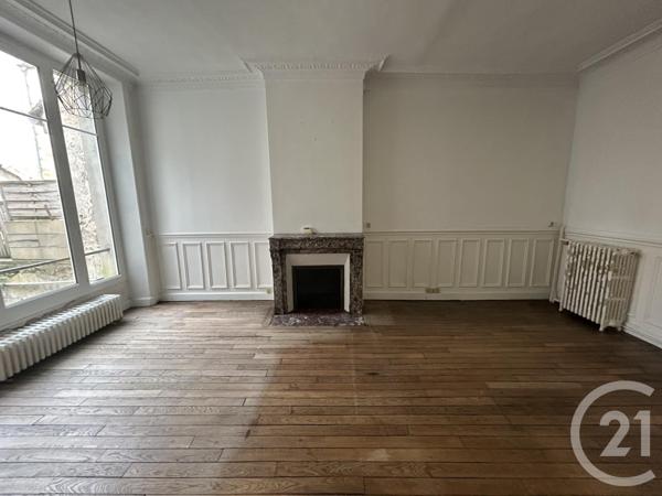 Immeuble à vendre  270 m2 FONTAINEBLEAU - 77