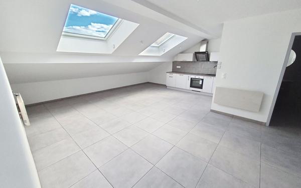 Appartement à vendre    3 pièces • 57,79 m2 Pompey