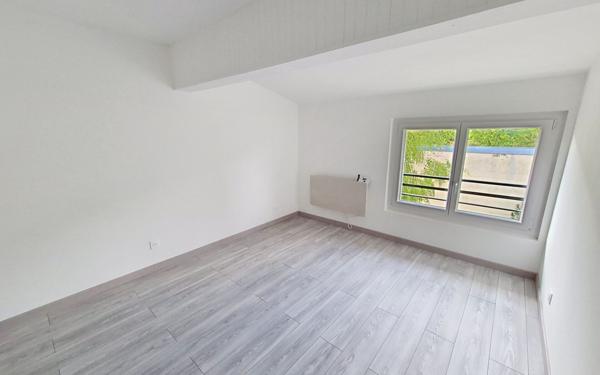 Appartement à vendre    3 pièces • 57,79 m2 Pompey