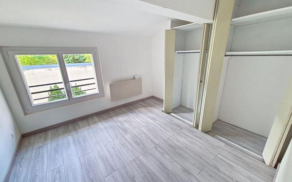 Appartement à vendre    3 pièces • 57,79 m2 Pompey
