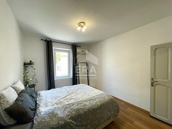 Maison de ville avec local commercial