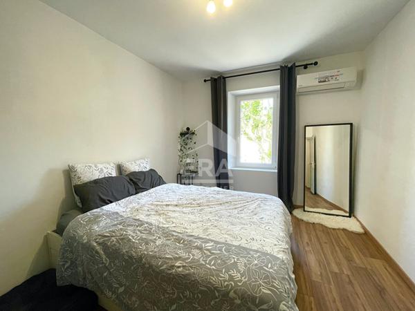 Maison de ville avec local commercial