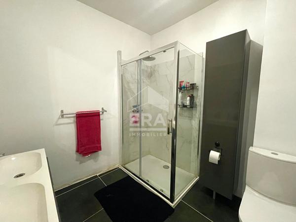 Maison de ville avec local commercial