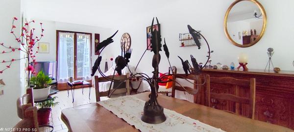 Maison mitoyenne au calme avec 3 chambres