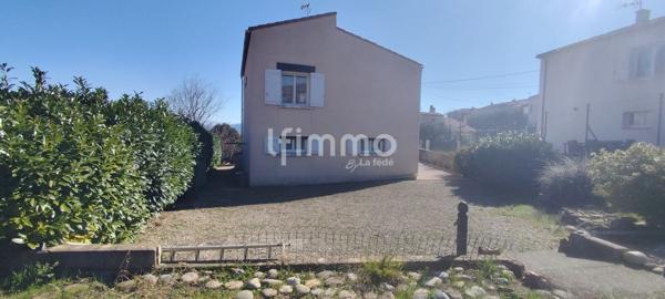 Maison individuelle avec jardin.