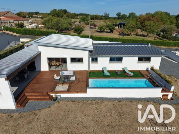 Maison à vendre 5 pièces 156 m² Mornac
