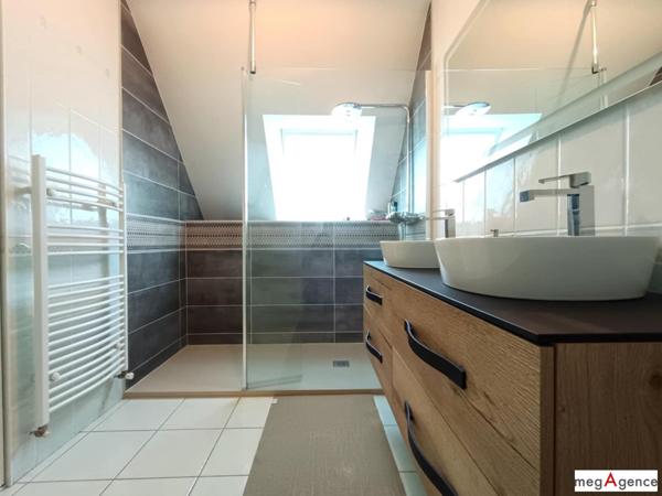 Maison à Malestroit, 56140 - 7 pièces 140m²