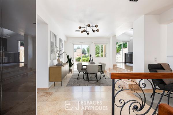 Maison rénovée en contemporain avec piscine sur les coteaux de Lacroix Falgarde