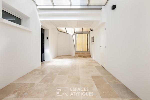 Maison rénovée en contemporain avec piscine sur les coteaux de Lacroix Falgarde