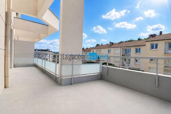 T3 Lumineux avec Terrasse, Cave et Garage – Clermont-Ferrand