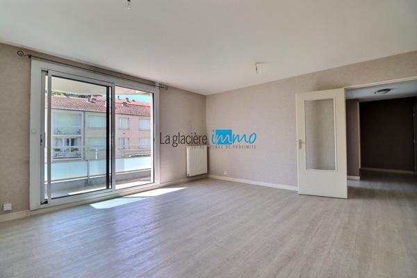 T3 Lumineux avec Terrasse, Cave et Garage – Clermont-Ferrand