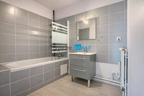 T3 Lumineux avec Terrasse, Cave et Garage – Clermont-Ferrand