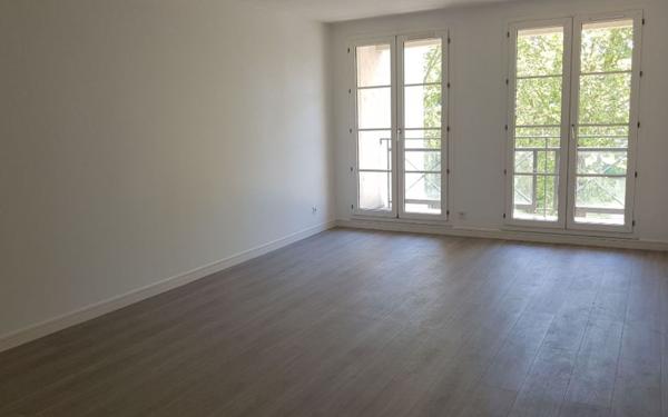 Appartement à louer    3 pièces •  Melun