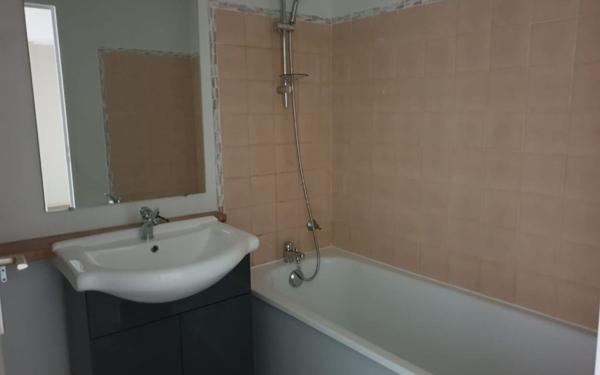 Appartement à louer    3 pièces •  Melun