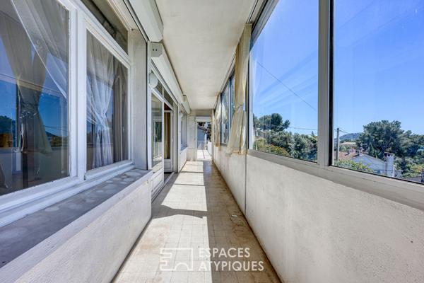 Appartement dernier étage face à la baie du Lazaret