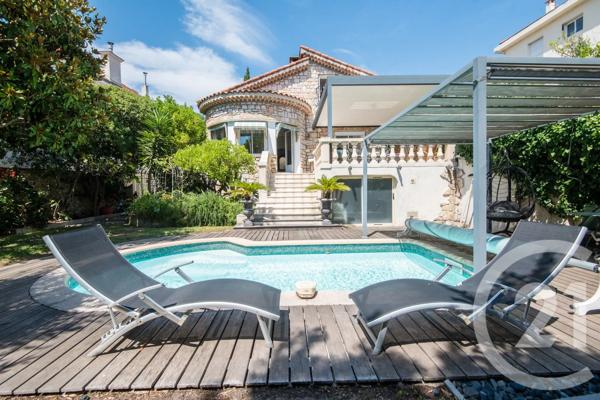 Maison à vendre  4 pièces - 107,66 m 2   NICE  - 06